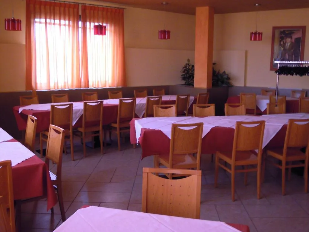 Hotel Xibana Tribano 0*,  Italia