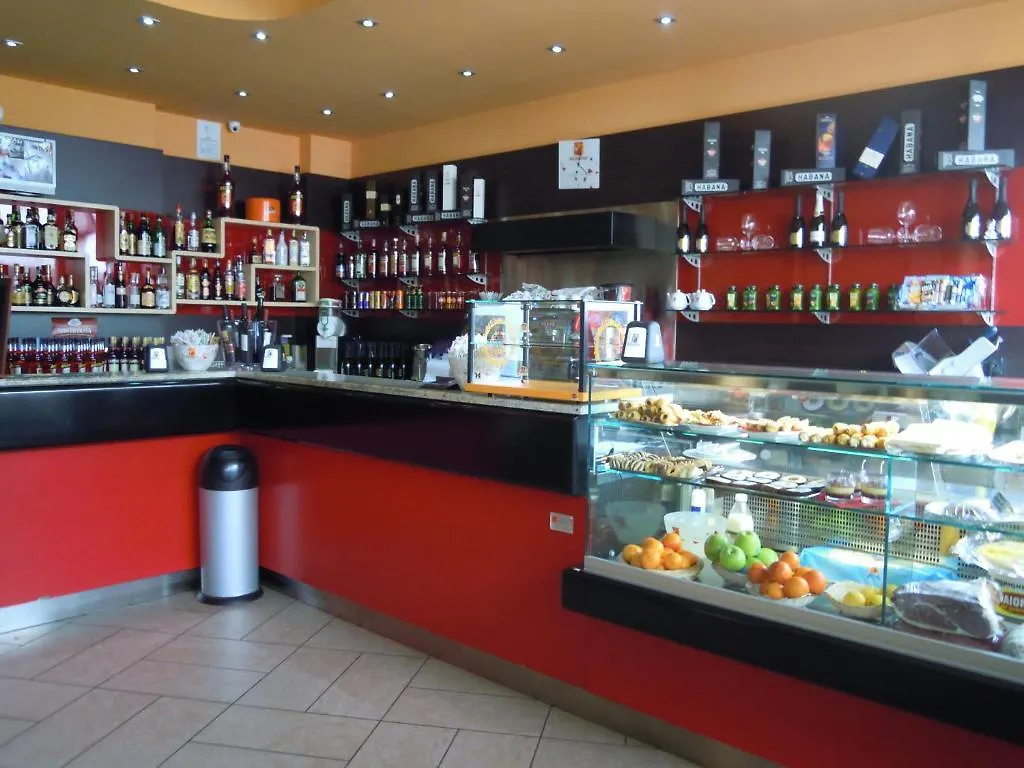 Ostello Hotel Xibana Tribano Italia