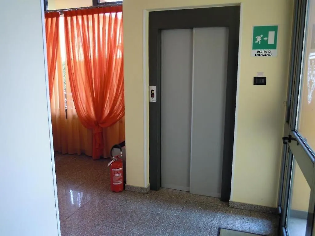 Hotel Xibana Tribano 0*,