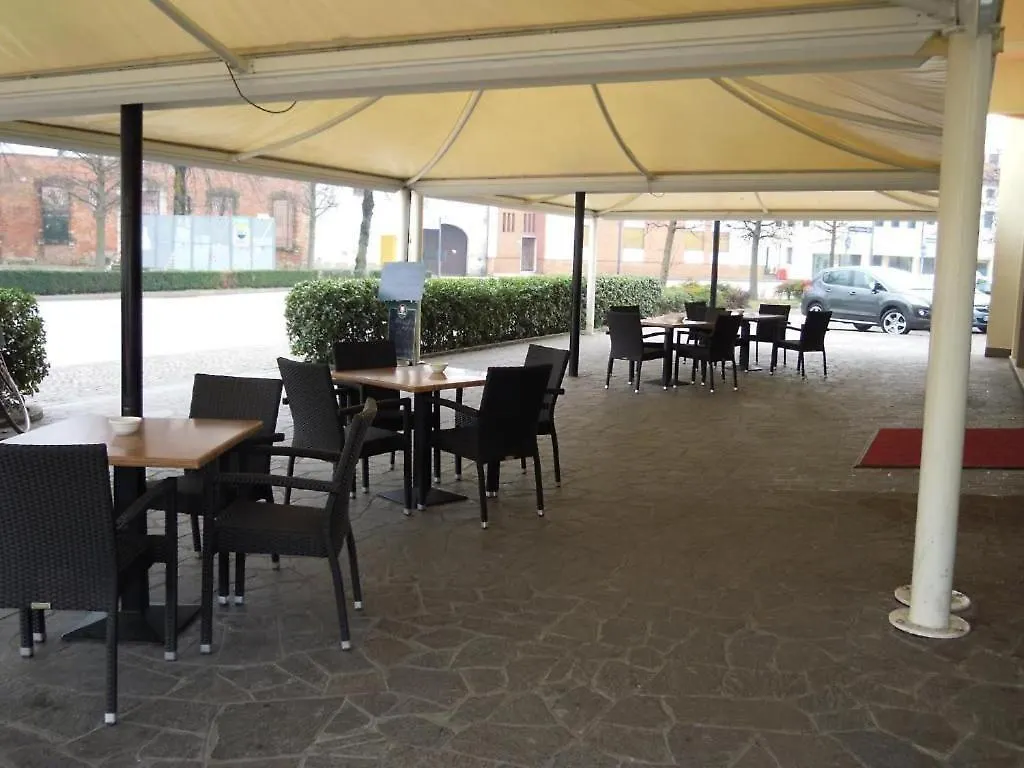 Hotel Xibana Tribano 0*,  Olaszország