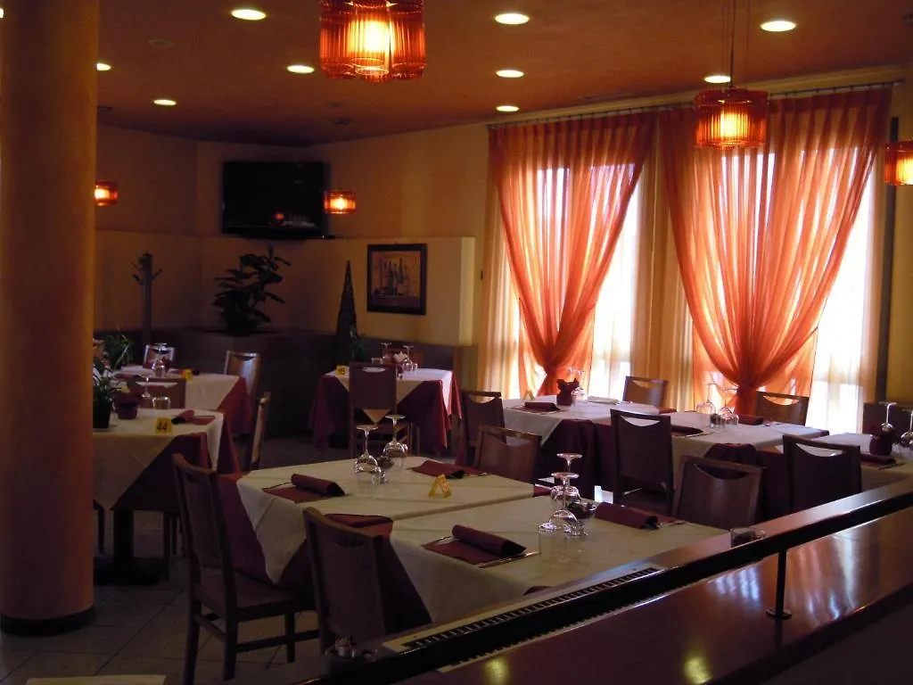 Hotel Xibana Tribano Hostel